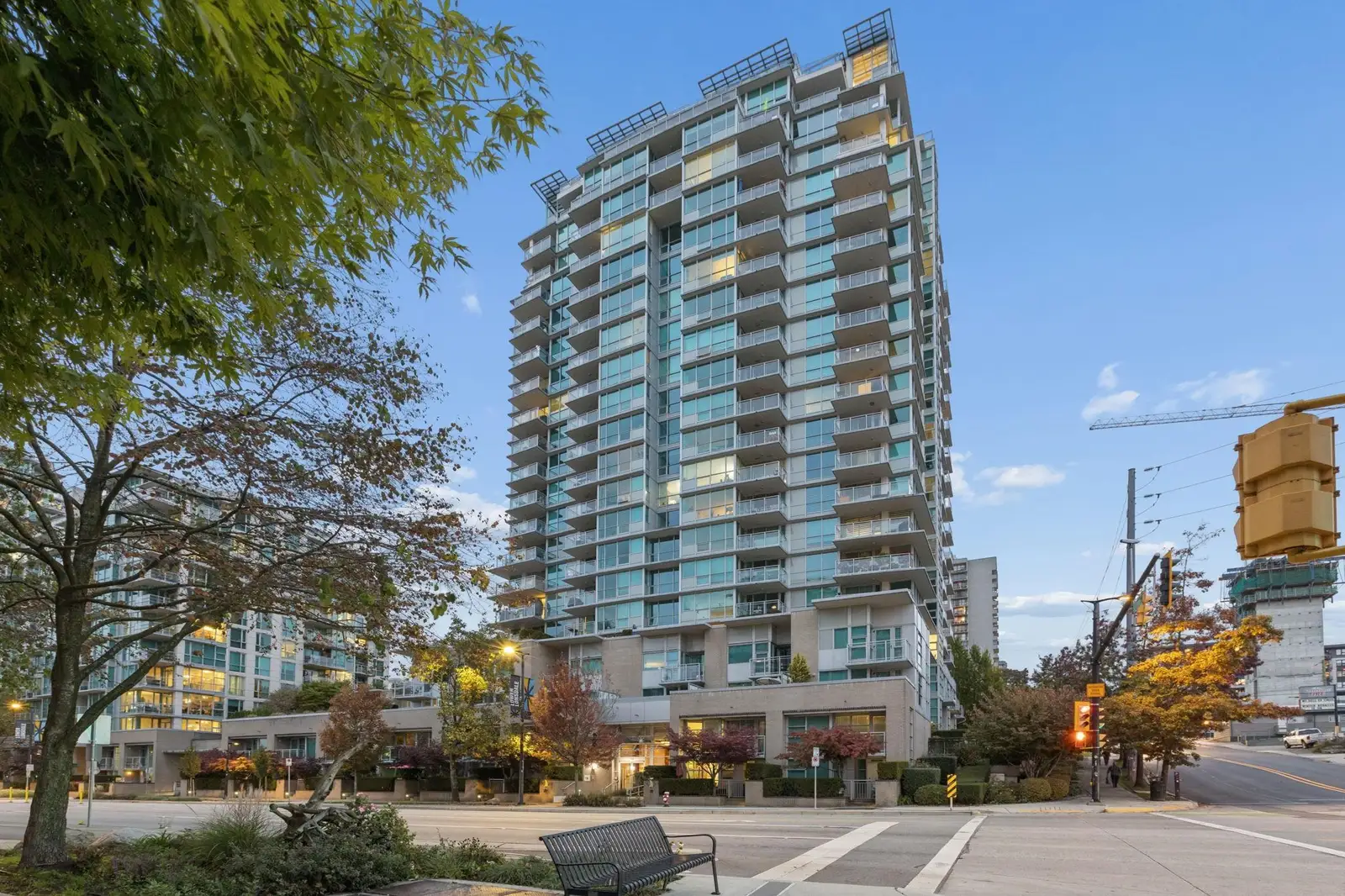 607 188 E ESPLANADE, North Vancouver BC V7L 4Y1
