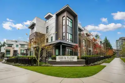 124 2035 GLENAIRE STREET, North Vancouver BC V7P 1Y2