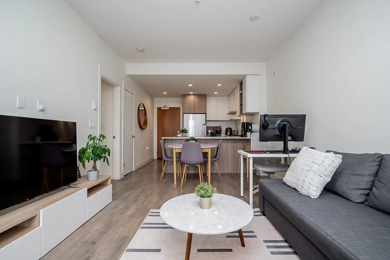 611 750 DOGWOOD STREET, Coquitlam BC V3J 4B7