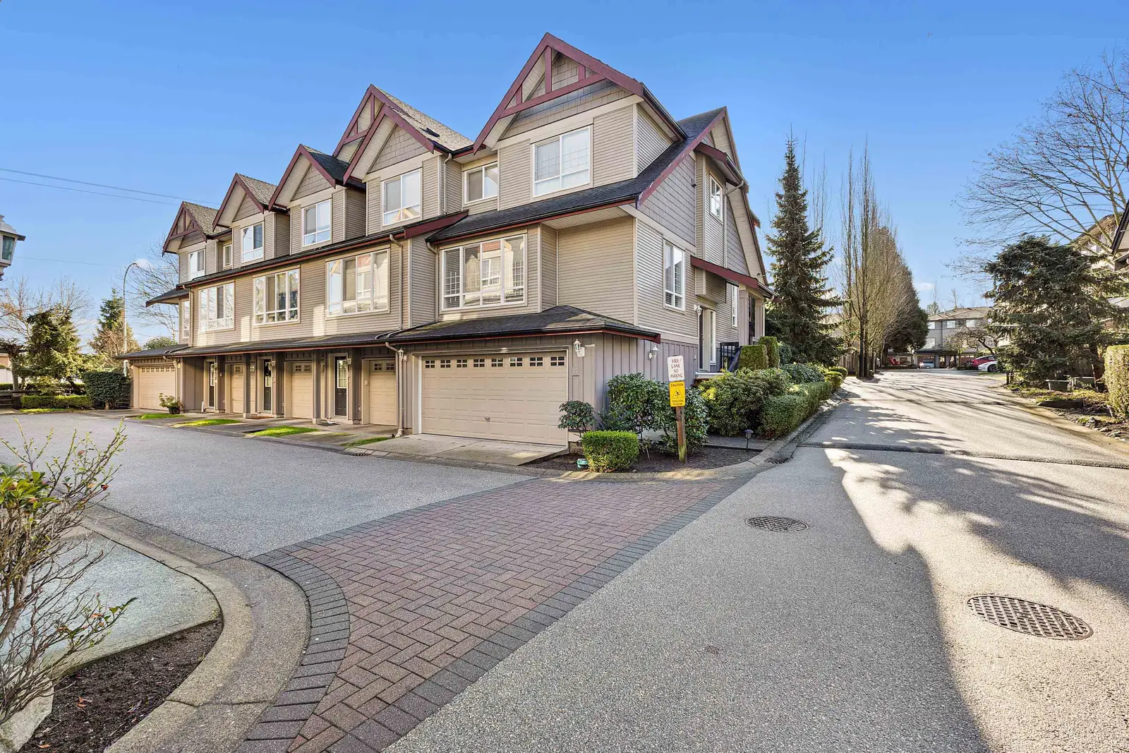 17 16772 61 AVENUE, Surrey BC V3S 4P2