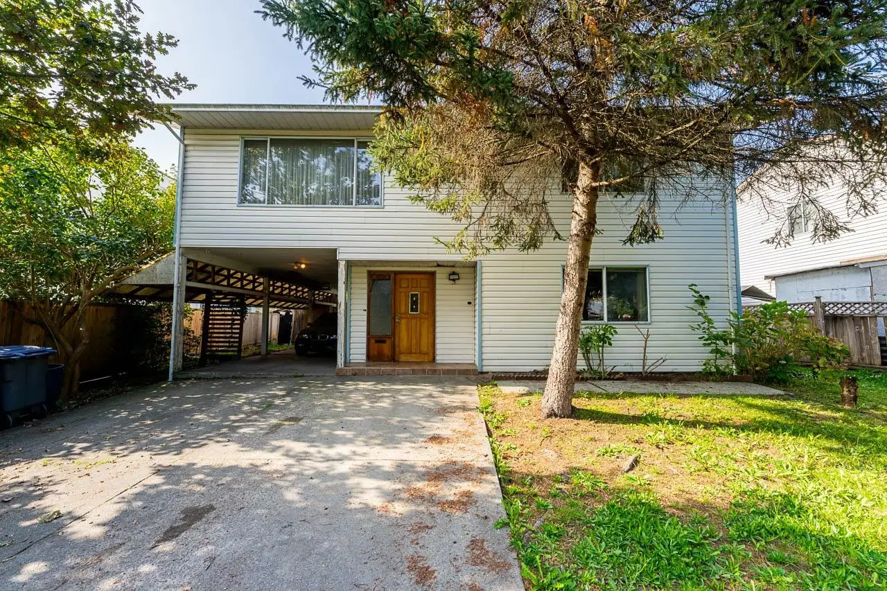 11525 125A STREET, Surrey BC V3V 5A6