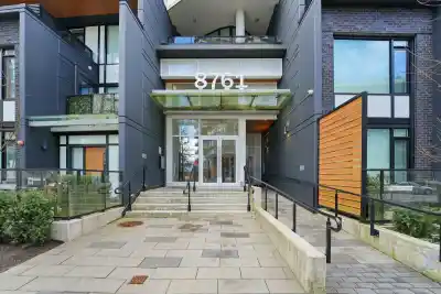 604 8761 UNIVERSITY CRESCENT, Burnaby BC V5A 0G3