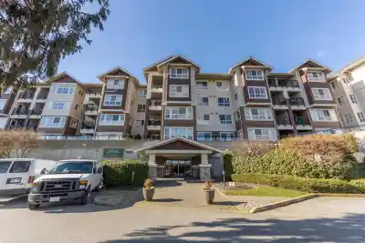 214 19677 MEADOW GARDENS WAY, Pitt Meadows BC V3Y 0A2