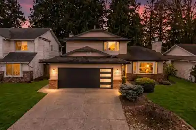 19566 PARK ROAD, Pitt Meadows BC V3Y 1B1