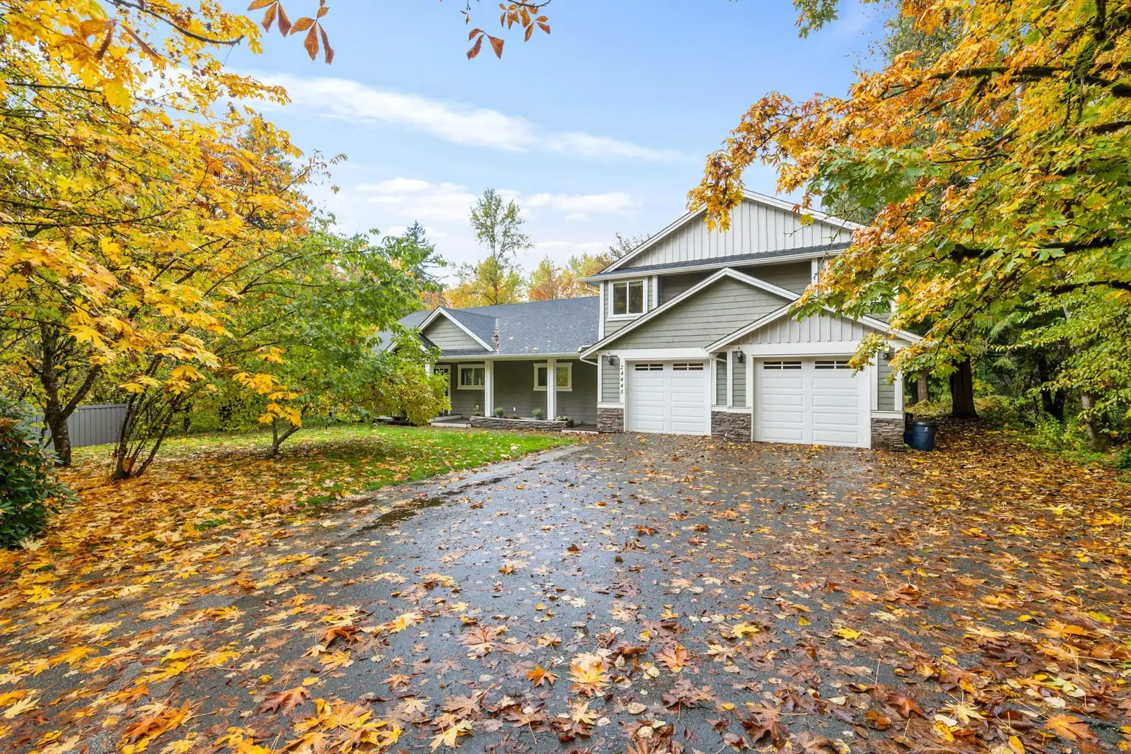 24445 104 AVENUE, Maple Ridge BC V2W 1J2