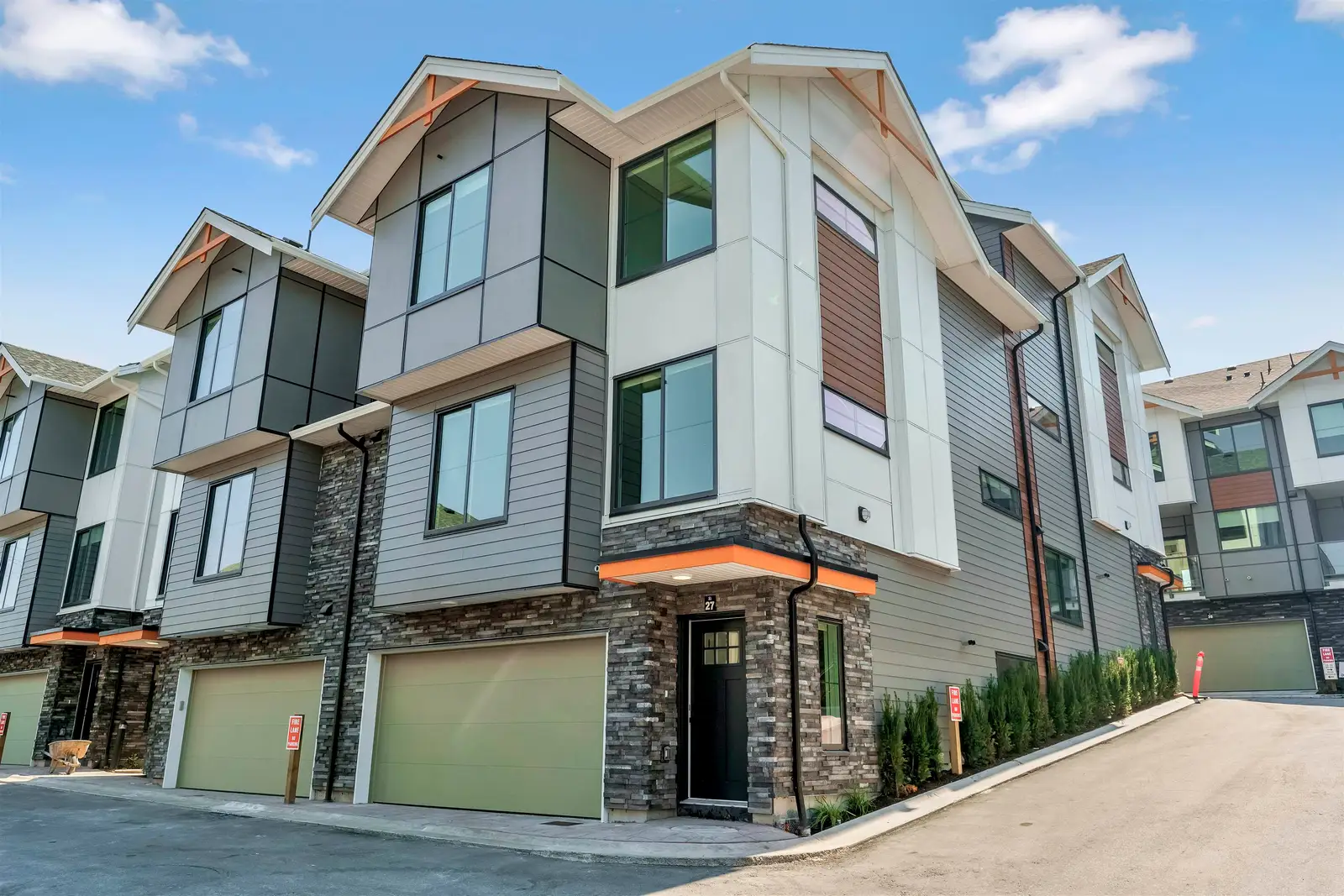 23 6035 141 STREET, Surrey BC V3X 2N2
