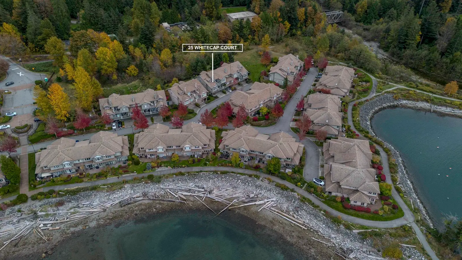 25 WHITECAP COURT, Furry Creek BC V0N 3Z1