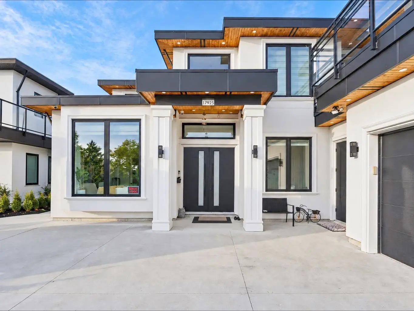 17925 56A AVENUE, Surrey BC V3S 5H4