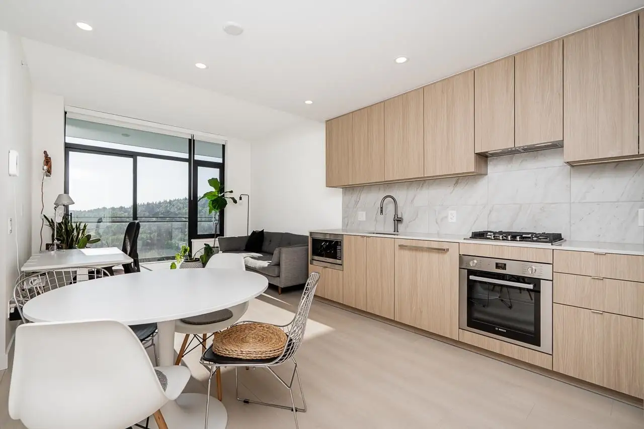 1603 626 CLAREMONT STREET, Coquitlam BC V3J 0T1