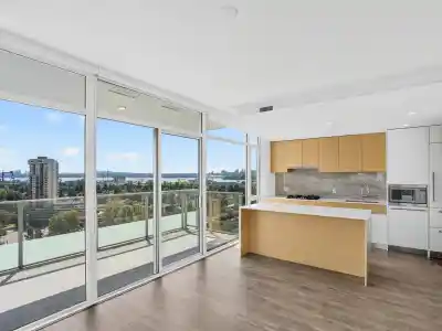 1802 200 KLAHANIE COURT, West Vancouver BC V6Z 2P8