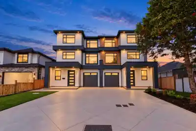102 15371 94 AVENUE, Surrey BC V3R 1E3