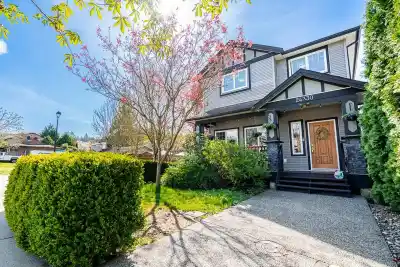 24330 102 AVENUE, Maple Ridge BC V2W 1J1