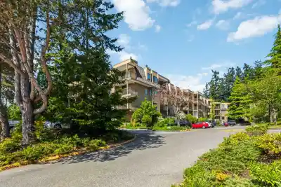 214 1760 SOUTHMERE CRESCENT CRESCENT, Surrey BC V4A 6E5