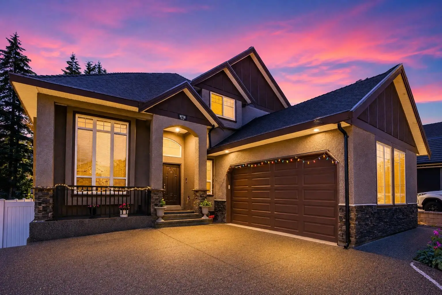 16758 86 AVENUE, Surrey BC V4N 5N4