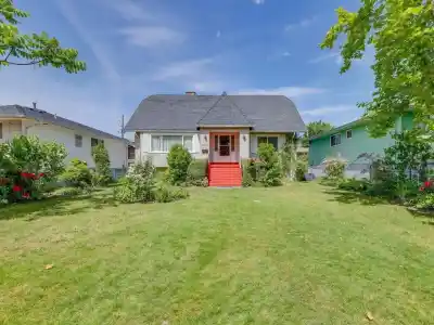 2087 E 26TH AVENUE, Vancouver BC V5N 2W3