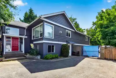 12141 230 STREET, Maple Ridge BC V2X 6R4
