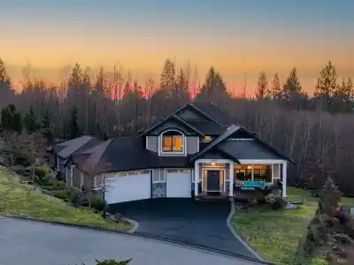 10875 CARMICHAEL STREET, Maple Ridge BC V2W 0H3