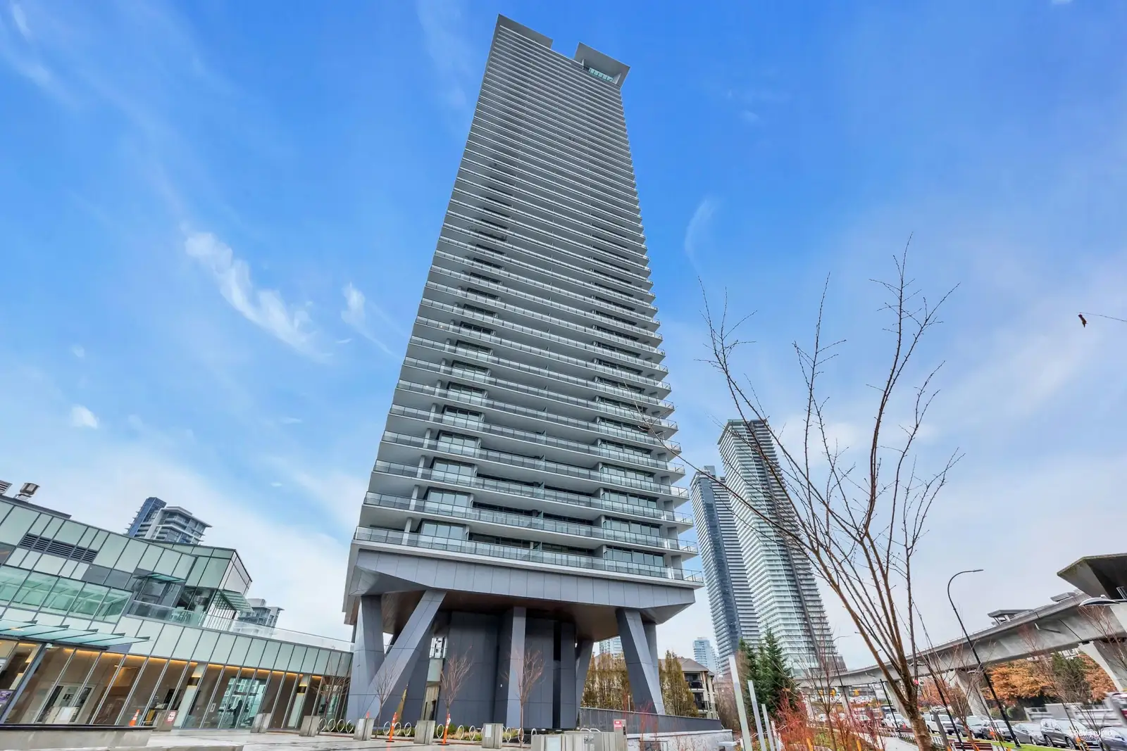 2401 4720 LOUGHEED HIGHWAY, Burnaby BC V5C 0M8