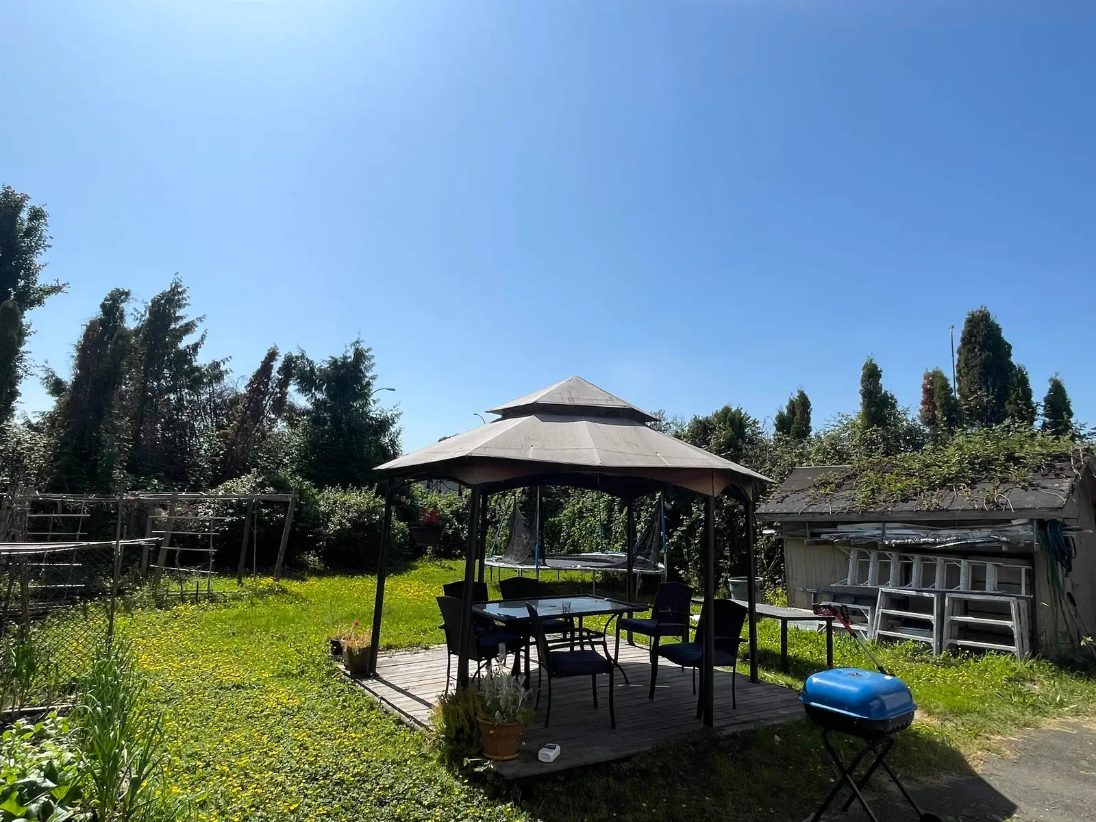 318 HAMPTON STREET, New Westminster BC V3M 5M1