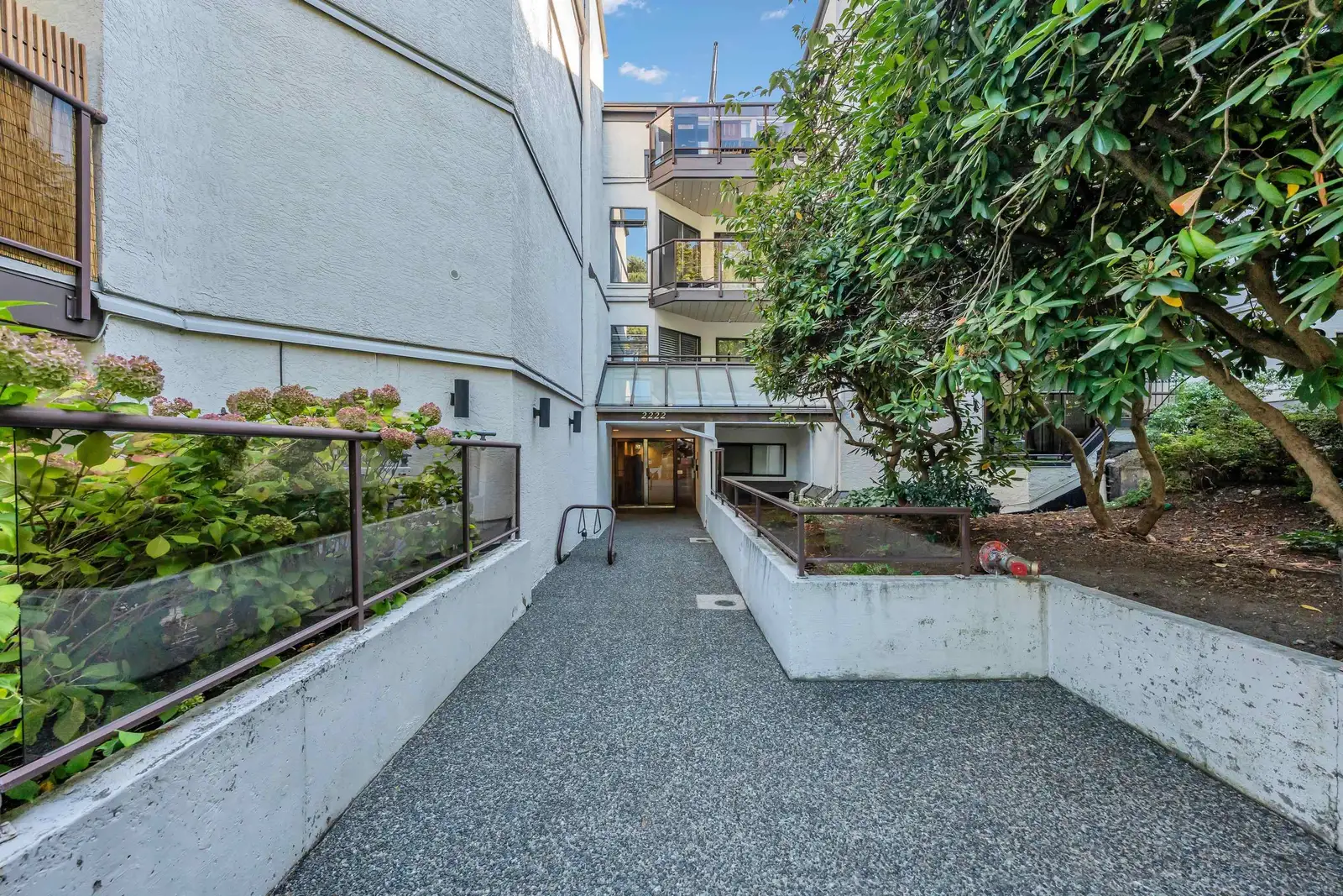 110 2222 PRINCE EDWARD STREET, Vancouver BC V5T 4M6