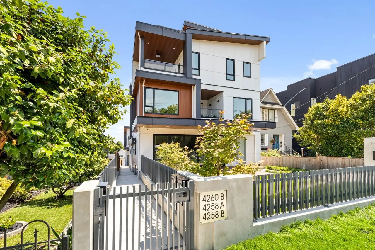 A 4258 SOPHIA STREET, Vancouver BC V5V 3V7