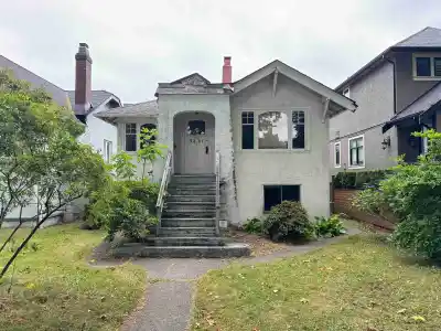 3481 W 10TH AVENUE, Vancouver BC V6R 2E7