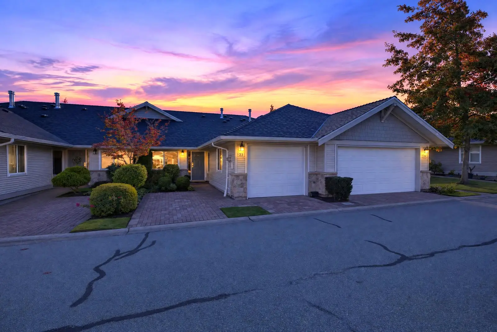 23 17516 4 AVENUE, Surrey BC V3Z 0R9