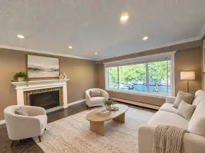 5885 LINCOLN STREET, Vancouver BC V5R 4P8