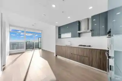 1505 6511 SUSSEX AVENUE, Burnaby BC V5H 0K5