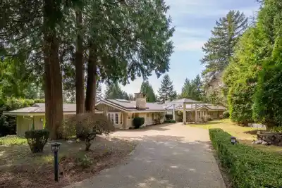 888 PYRFORD ROAD, West Vancouver BC V7S 2A1