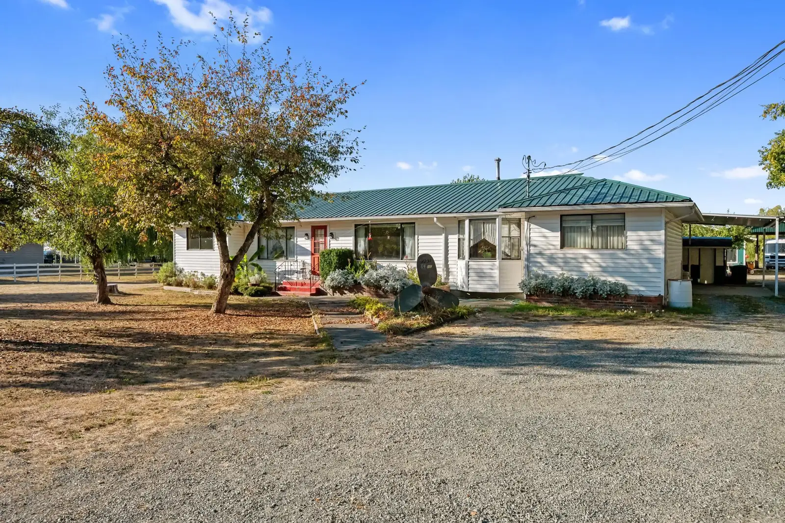 22237 64 AVENUE, Langley BC V2Y 2N8