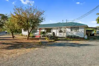 22237 64 AVENUE, Langley BC V2Y 2N8