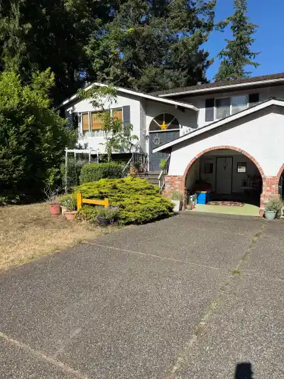 2496 124 STREET, Surrey BC V4A 3N2