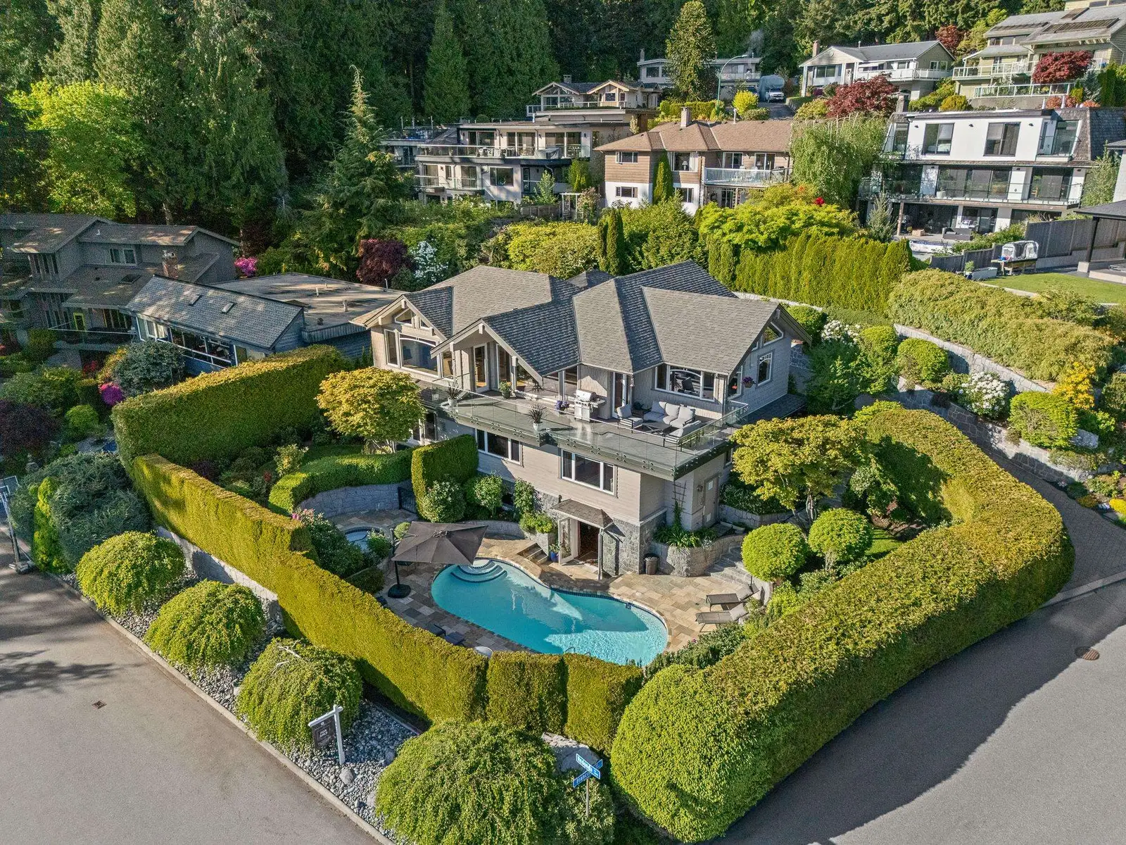 5168 REDONDA DRIVE, North Vancouver BC V7R 3K3