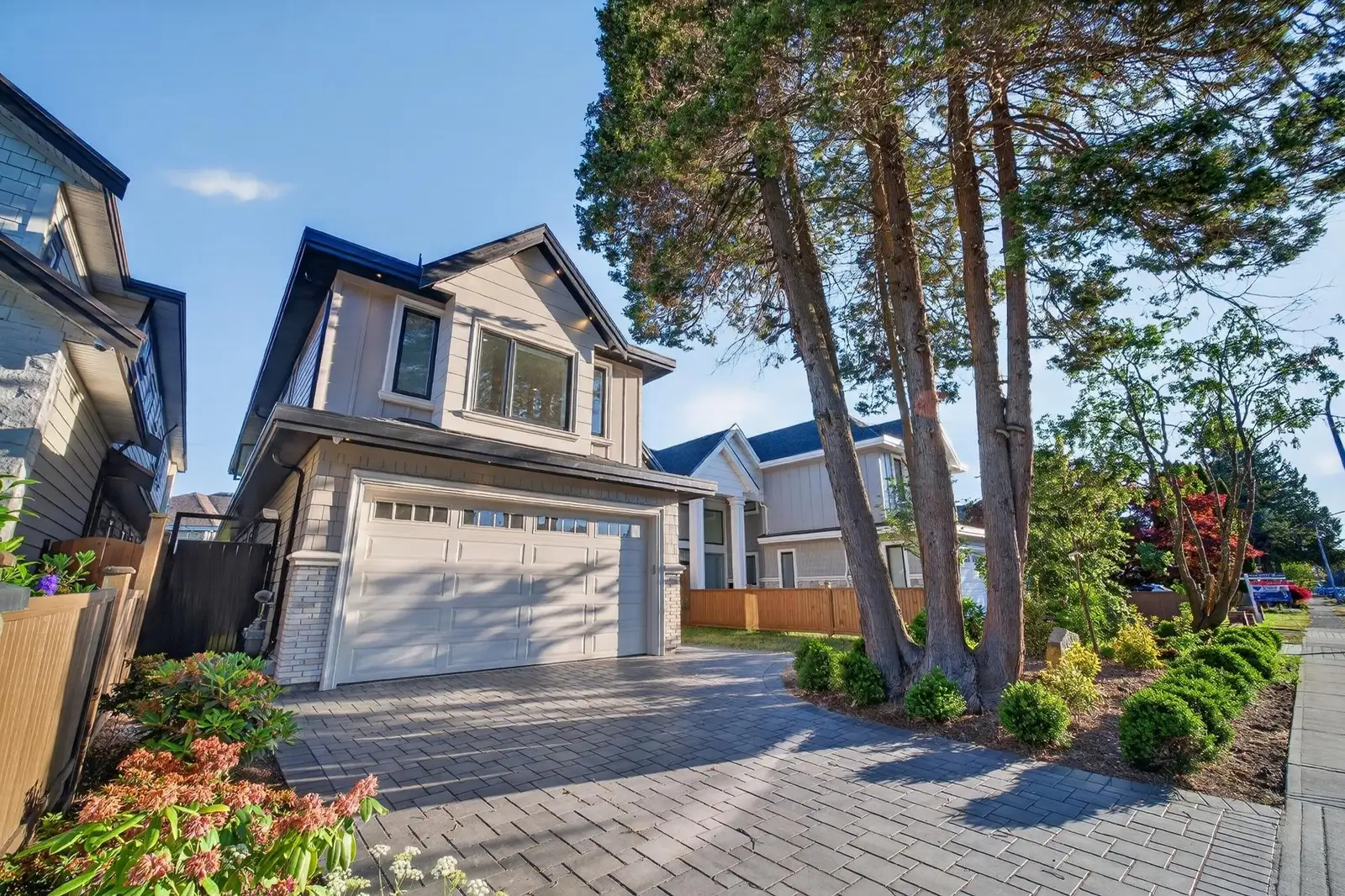 3780 BLUNDELL ROAD, Richmond BC V7C 1G4