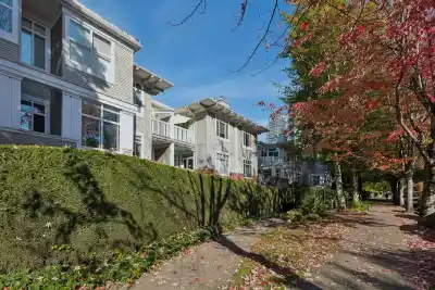 101 1675 W 10TH AVENUE, Vancouver BC V6J 2A2