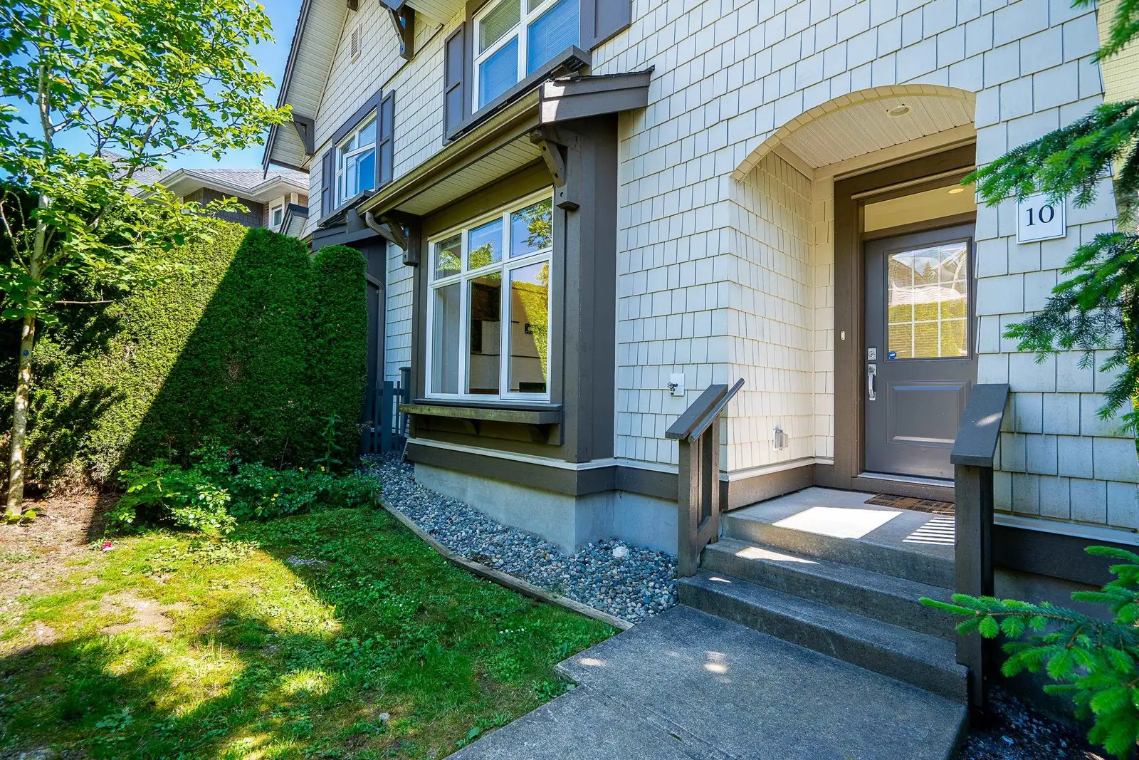 10 3400 DEVONSHIRE AVENUE, Coquitlam BC V3E 0L1