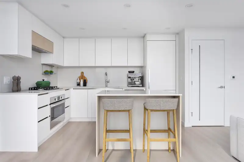 1904 13573 98A AVENUE, Surrey