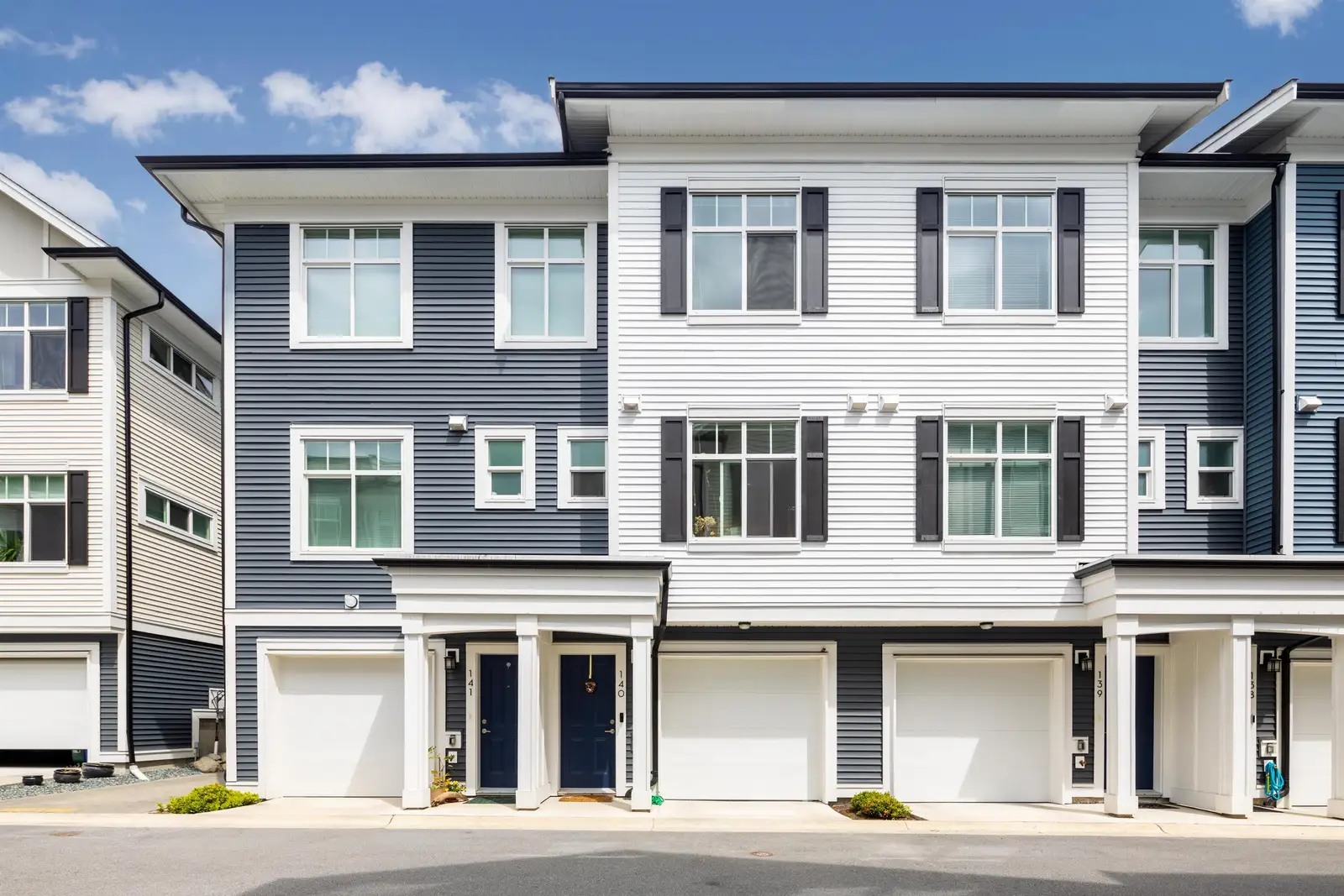 140 3565 BAYCREST AVENUE, Coquitlam BC V3B 2W7