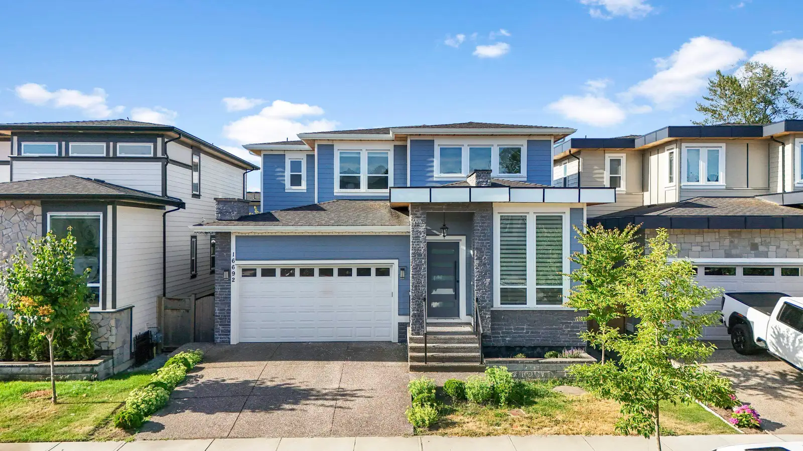 16692 18 AVENUE, Surrey BC V3Z 9X5