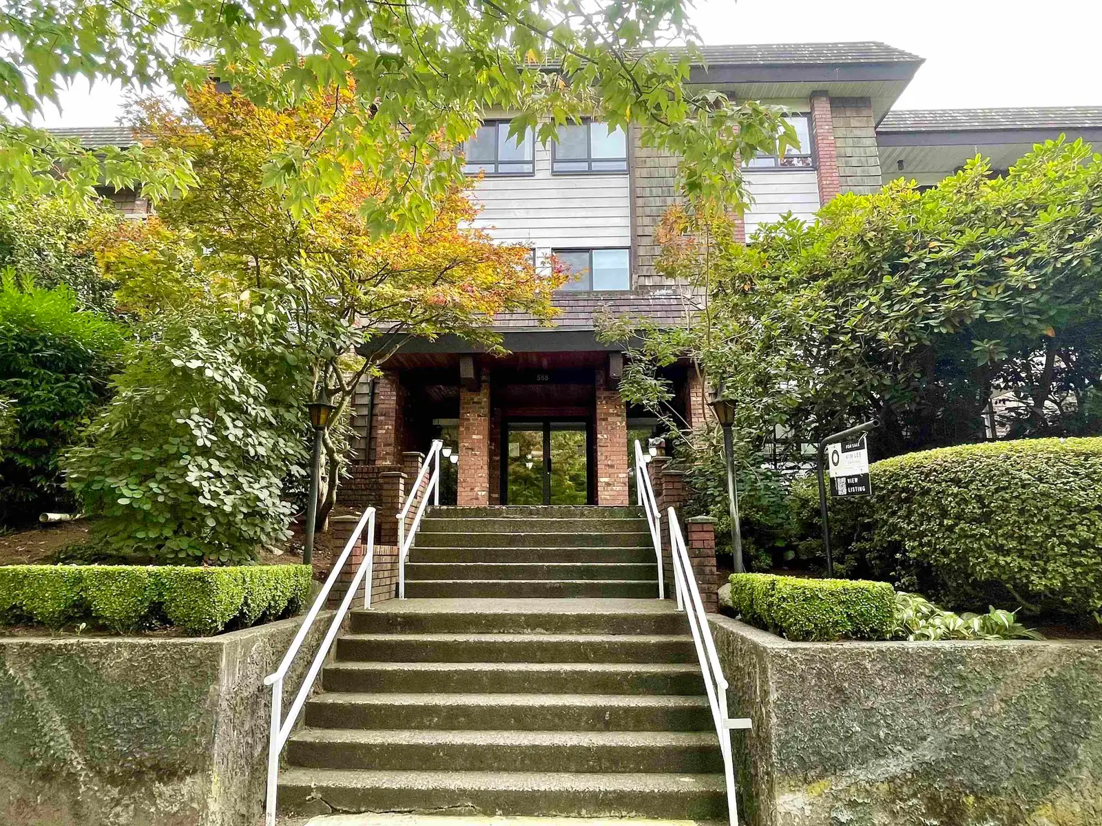 348 588 E 5TH AVENUE, Vancouver BC V5T 4H6