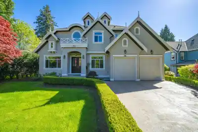 13062 15A AVENUE, Surrey BC V4A 1M3