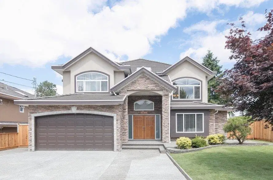 13479 98A AVENUE, Surrey BC V3T 1C7