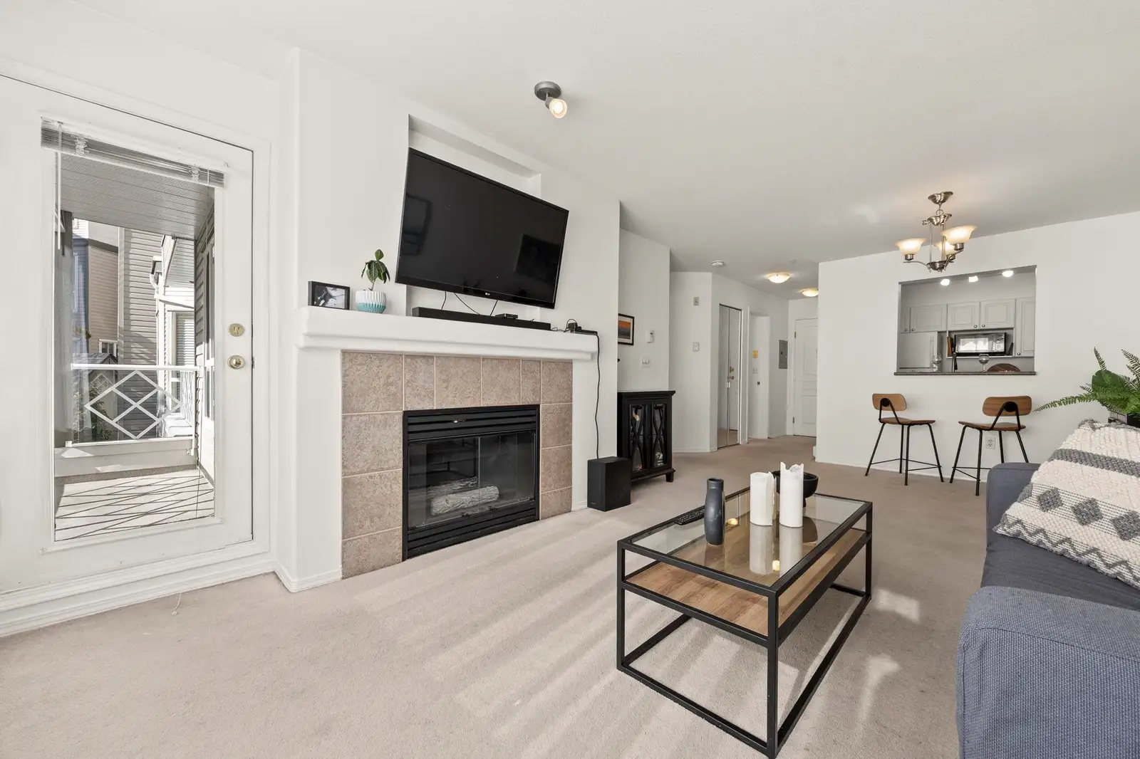 232 9979 140 STREET, Surrey BC V3T 5W2