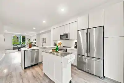 3 2332 RANGER LANE, Port Coquitlam BC V3B 0J4