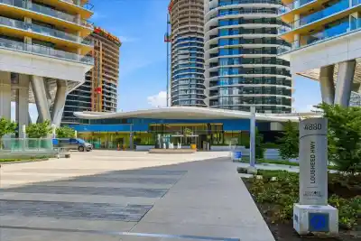 3201 4880 LOUGHEED HIGHWAY, Burnaby BC V5C 0N1