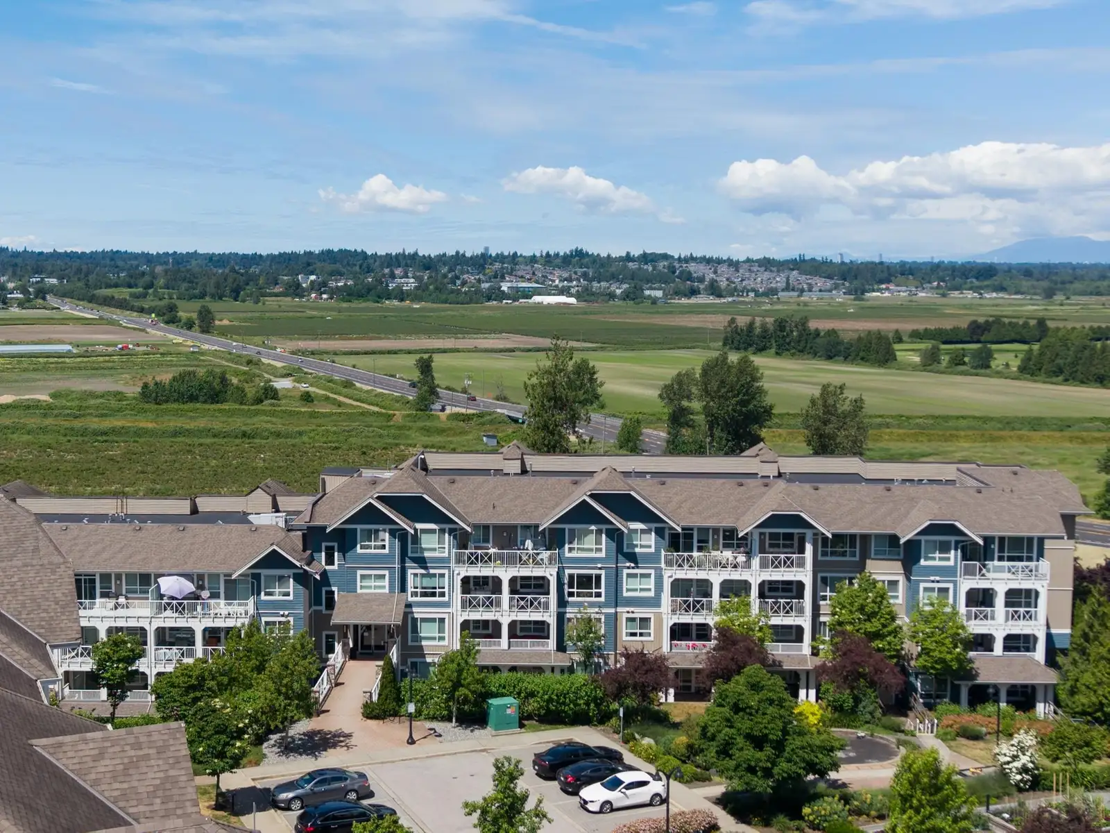 416 16380 64 AVENUE, Surrey BC V3S 6X6