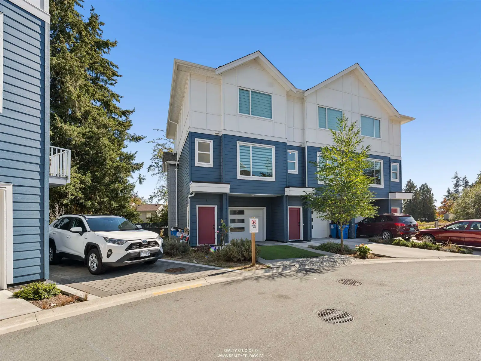 8 19330 FAIRWAY DRIVE, Surrey BC V3S 0B7