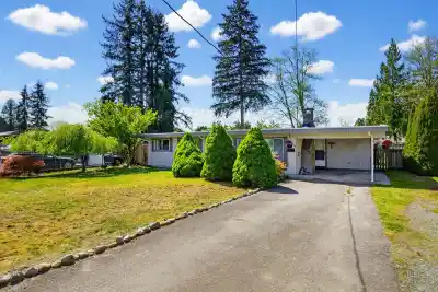 11895 230 STREET, Maple Ridge BC V2X 6R3
