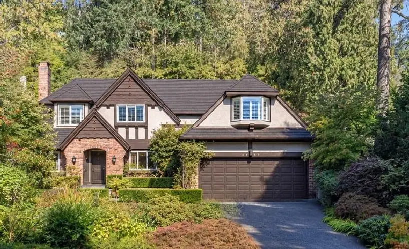 4707 MEADFEILD ROAD, West Vancouver BC V7W 2X3